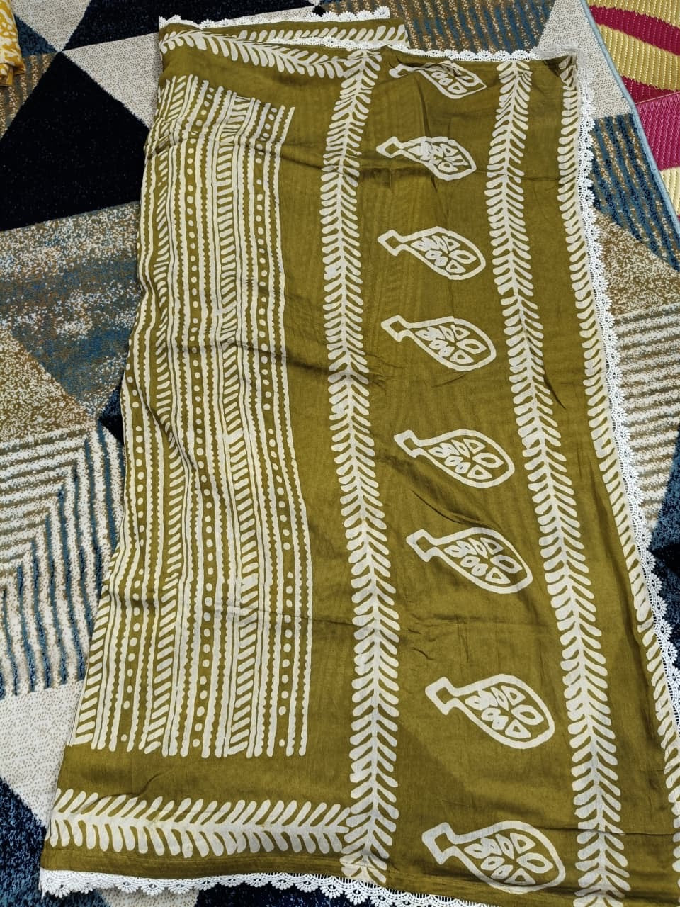 Muslin with Croatia Lace