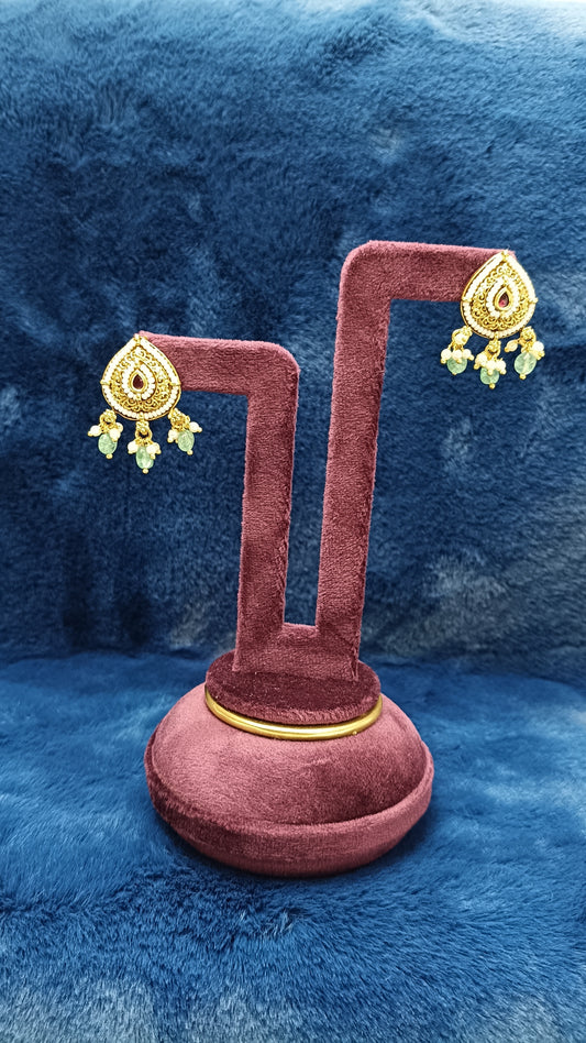 Drop pearls Beats Earrings